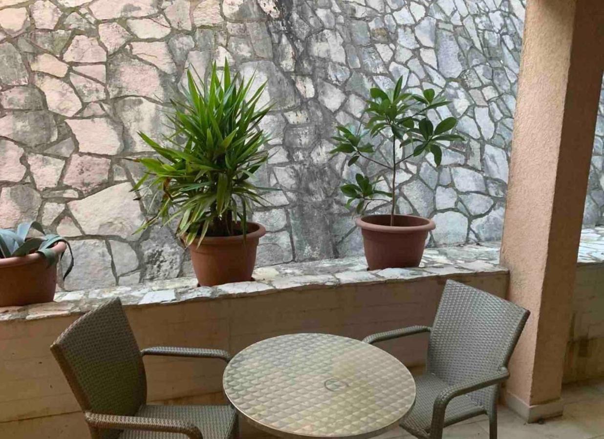 Studio Apartment Budva
